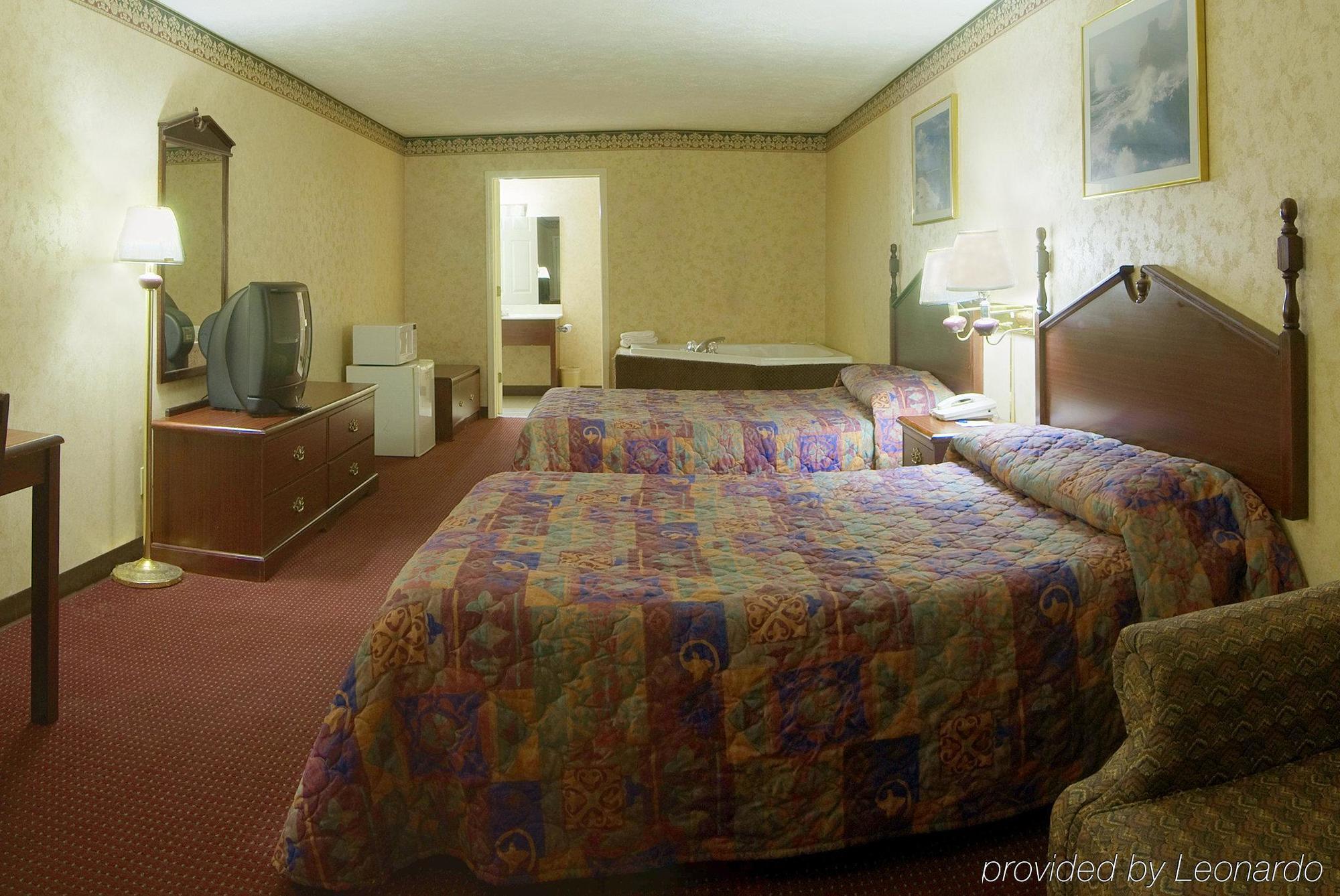 Americas Best Value Inn & Suites Mt. Pleasant Mount Pleasant Room photo